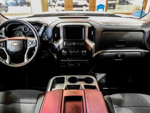 Used 2021 Chevrolet Silverado 2500 Custom w/ Custom Value Package image 14