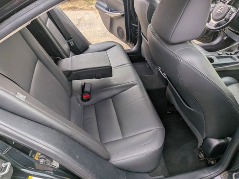 Used 2017 Lexus IS 300 AWD w/ Premium Package image 28