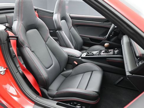 Certified 2026 Porsche 911 Carrera T RWD image 11