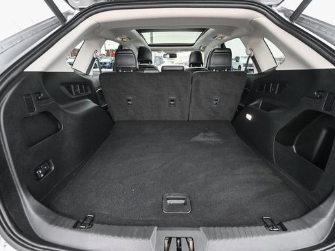 Used 2024 Ford Edge SEL w/ Convenience Package image 15