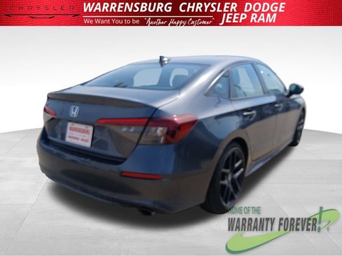 Used 2025 Honda Civic Sport image 4