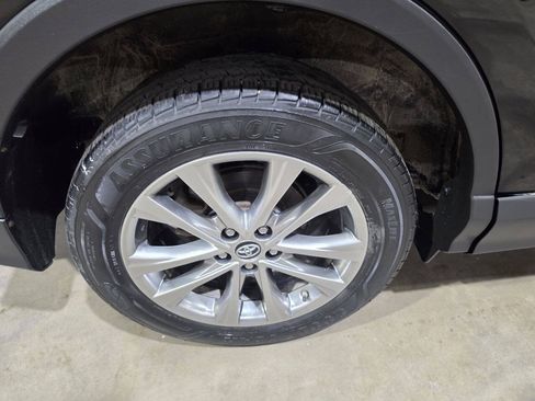 Used 2016 Toyota RAV4 Limited AWD/4WD image 22
