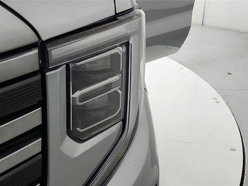 Used 2023 GMC Sierra 1500 AT4 w/ Technology Package image 39