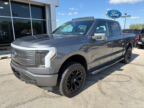 Used 2023 Ford F150 Lightning Lariat w/ Equipment Group 511A High AWD/4WD image 3