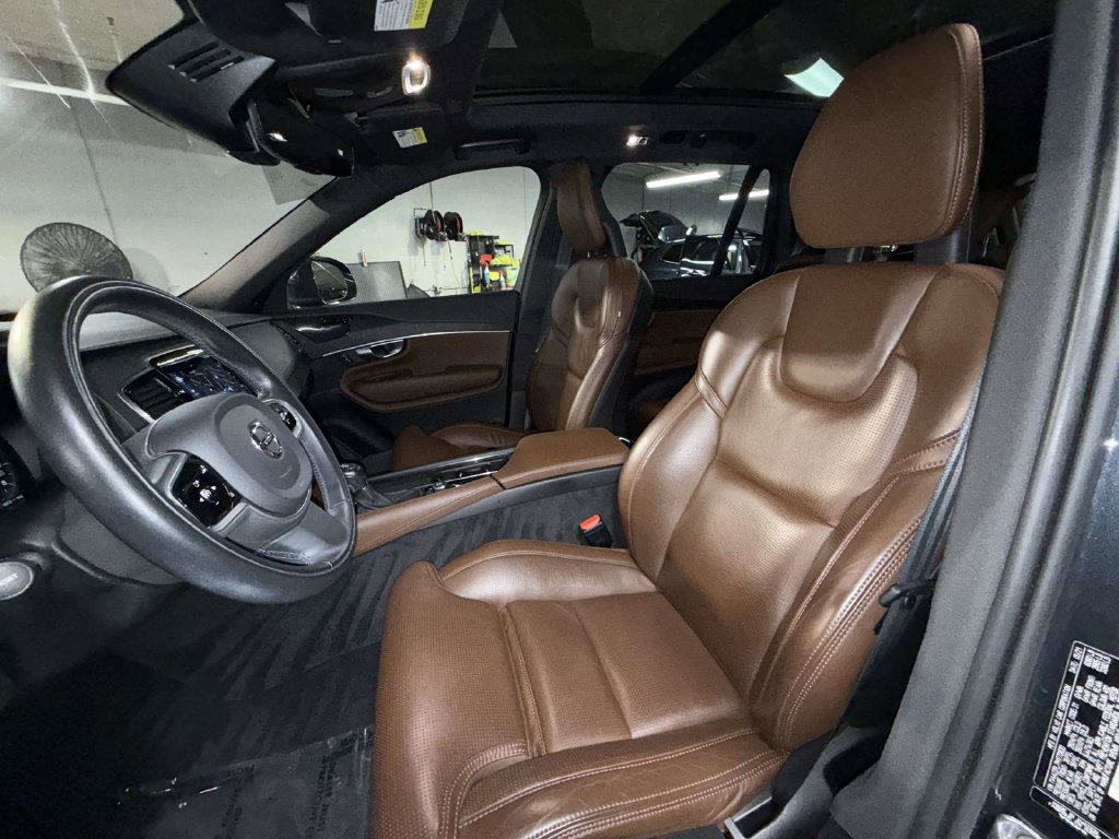 Used 2021 Volvo XC90 T6 Inscription w/ Advanced Package AWD/4WD image 2
