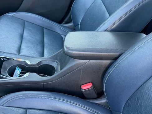 Certified 2022 Chevrolet Bolt EUV Premier w/ Sun & Sound Package FWD image 24