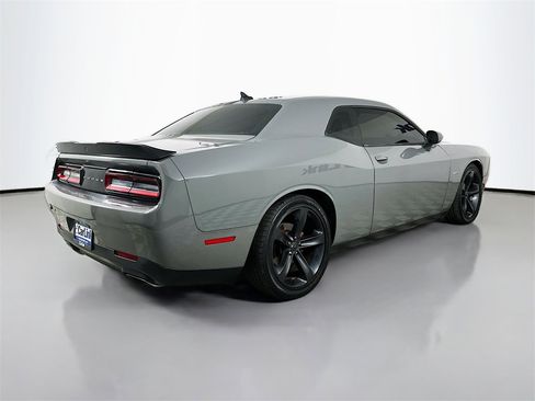 Used 2018 Dodge Challenger R/T Plus image 8