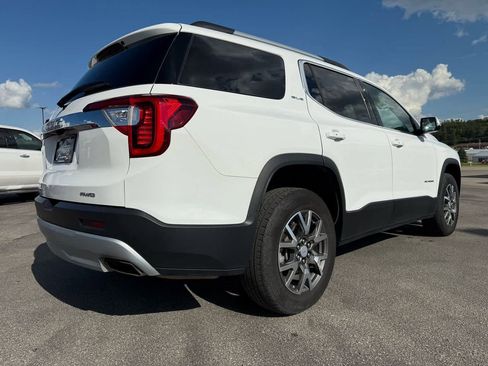 Used 2023 GMC Acadia SLE w/ Driver Convenience Package image 14