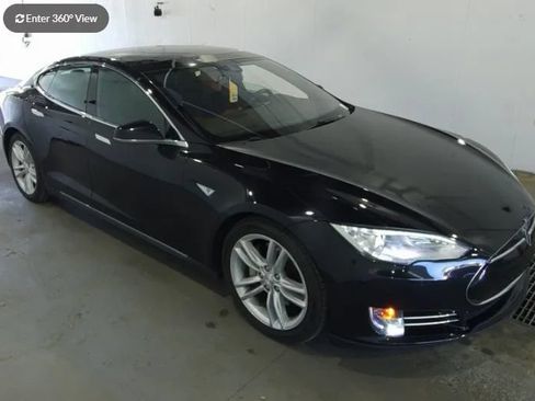 Used 2015 Tesla Model S 70D AWD/4WD image 1