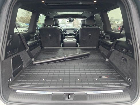 Used 2022 Jeep Grand Wagoneer Series I w/ HD Trailer Tow Package image 18