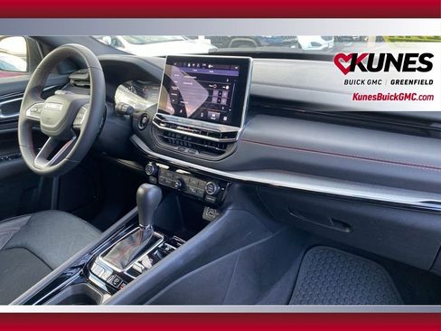 Used 2024 Jeep Compass Trailhawk image 38