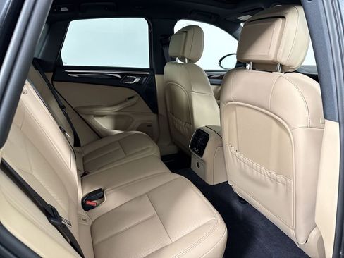 New 2026 Porsche Macan image 25