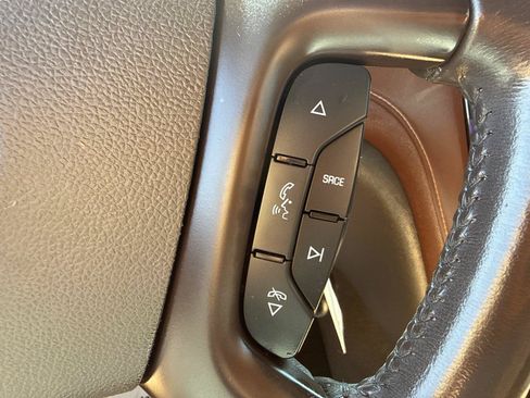 Used 2014 Buick Enclave Premium AWD/4WD image 16