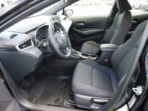Used 2025 Toyota Corolla SE image 17