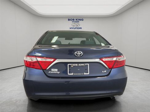 Used 2017 Toyota Camry LE FWD image 4