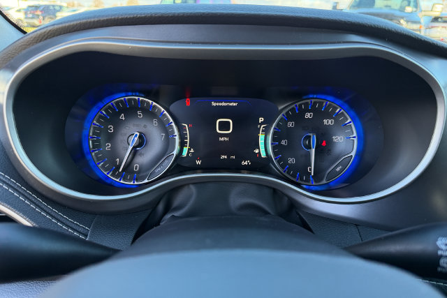 New 2026 Chrysler Pacifica Select AWD/4WD image 15
