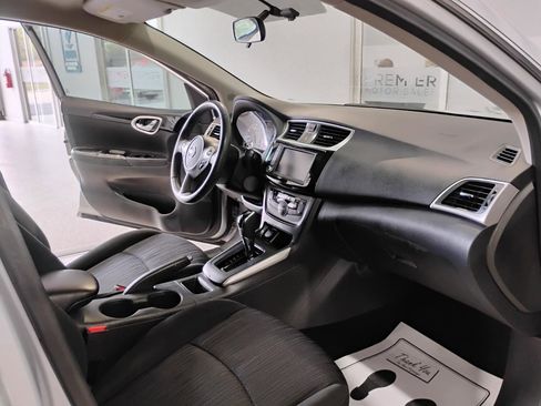 Used 2019 Nissan Sentra SV FWD image 61