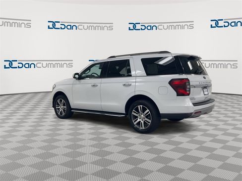 Used 2022 Ford Expedition Limited image 6