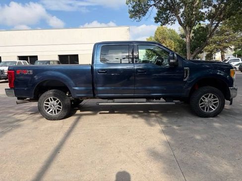 Used 2017 Ford F250 Lariat w/ Lariat Value Package AWD/4WD image 8