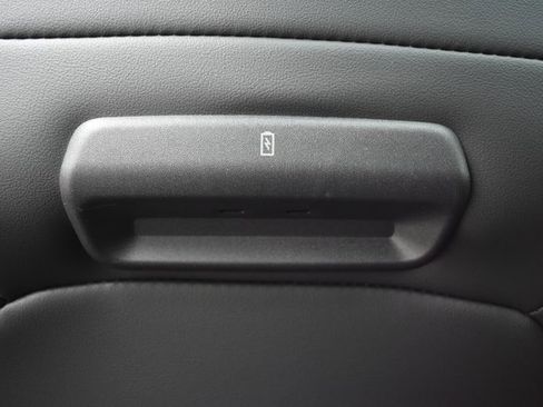 Used 2025 Ford Expedition Platinum w/ Stealth Performance Package image 41