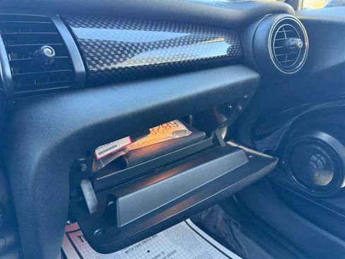 Used 2016 MINI Cooper S image 25