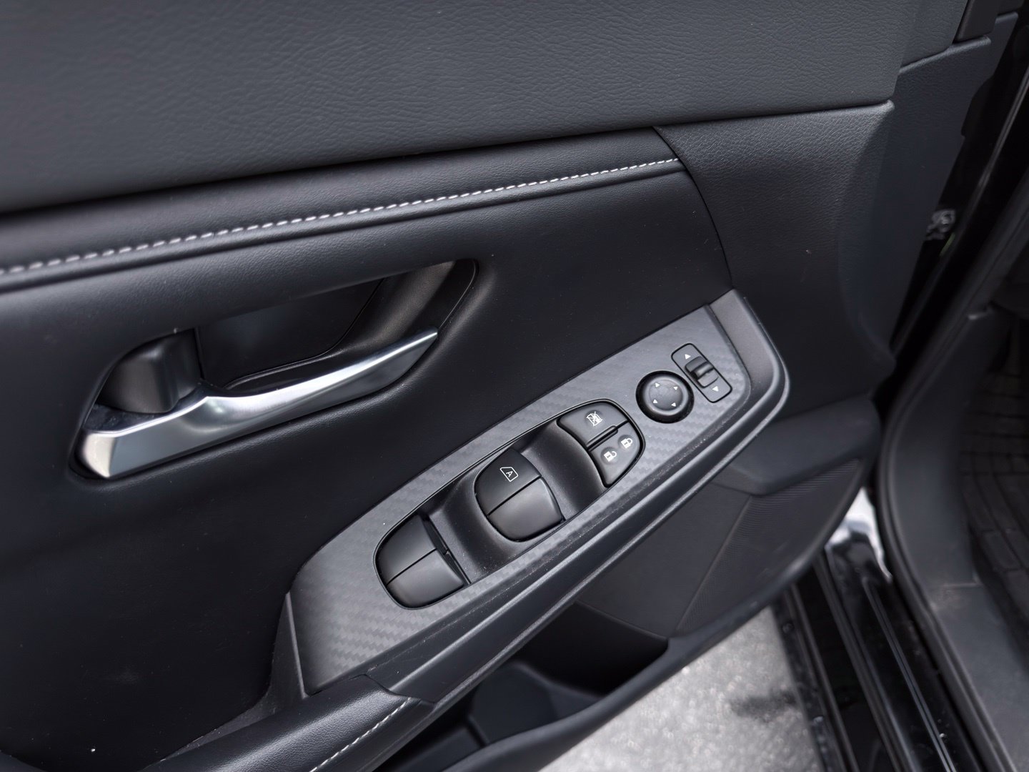 Used 2020 Nissan Sentra S FWD image 19