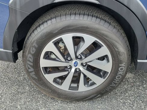 Certified 2024 Subaru Outback Premium AWD/4WD image 7