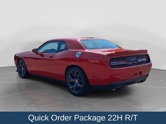 Used 2019 Dodge Challenger R/T w/ Cold Weather Group RWD image 5