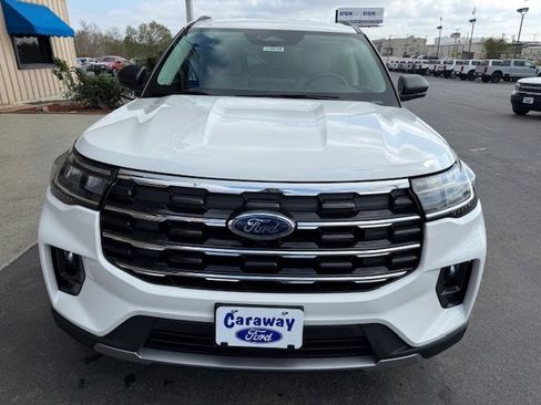 New 2026 Ford Explorer Active w/ Active Comfort Package image 4