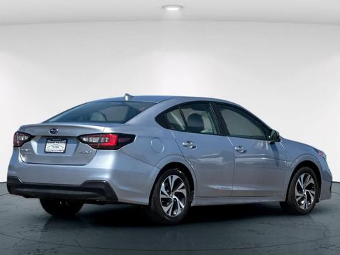 Used 2025 Subaru Legacy Premium AWD/4WD image 2