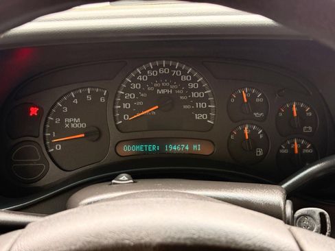 Used 2005 Chevrolet Silverado 1500 LS w/ Light Duty Power Package AWD/4WD image 29