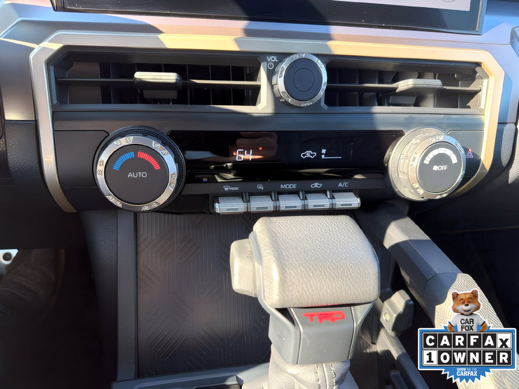 Used 2024 Toyota Tacoma TRD Sport AWD/4WD image 9