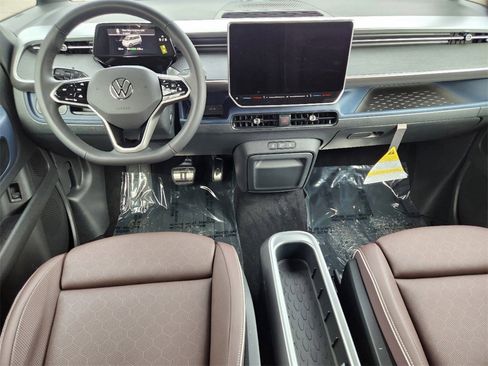 New 2025 Volkswagen ID. Buzz Pro S image 14