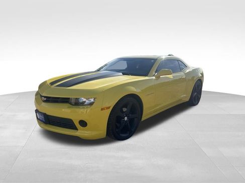 Used 2015 Chevrolet Camaro LT RWD image 2