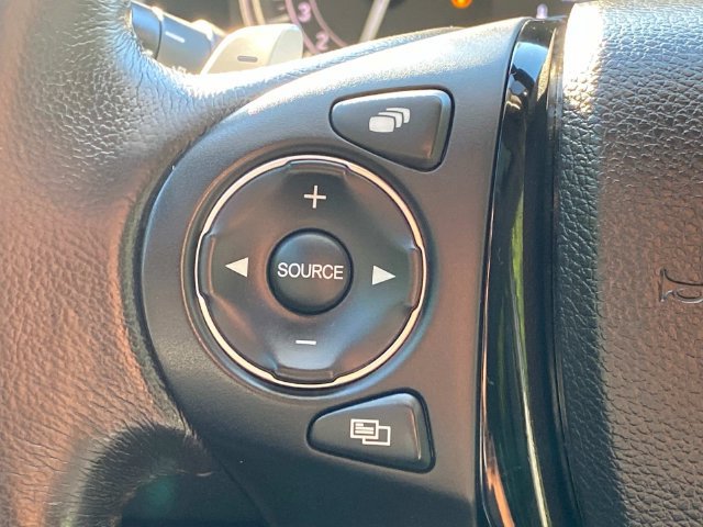 Used 2018 Honda Pilot Elite image 18