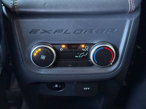 Used 2025 Ford Explorer ST-Line RWD image 19