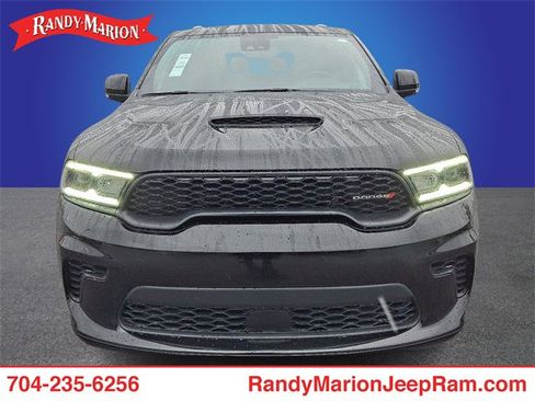 Used 2024 Dodge Durango GT image 2