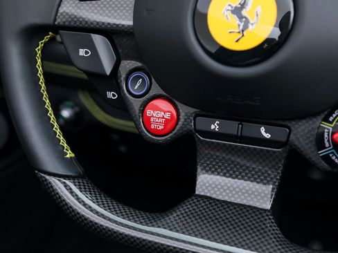 Certified 2022 Ferrari F8 Tributo RWD image 38
