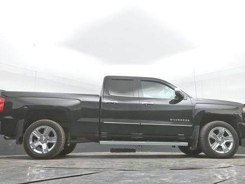 Used 2017 Chevrolet Silverado 1500 Custom w/ Custom Convenience Package AWD/4WD image 43