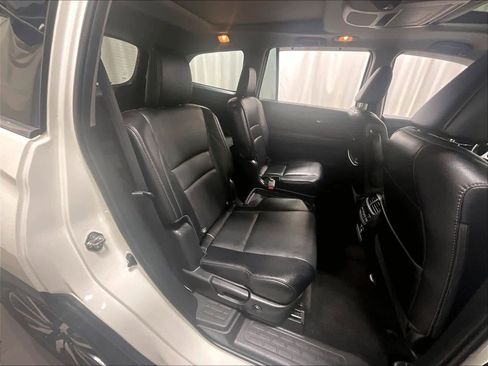 Used 2019 Honda Pilot Elite image 16