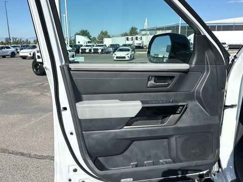 New 2026 Toyota Tundra Limited AWD/4WD image 9