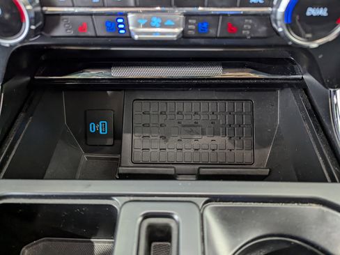 Used 2023 Ford F150 Lariat w/ Equipment Group 502A High image 24