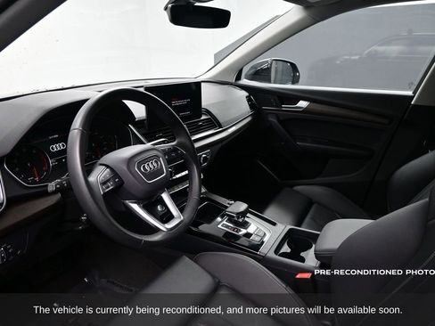 Used 2024 Audi Q5 2.0T Premium w/ Convenience Package image 7