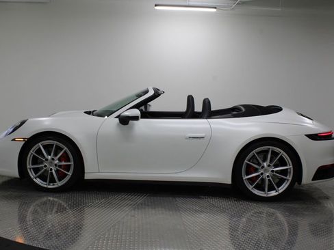 Certified 2021 Porsche 911 Carrera 4S AWD/4WD image 2