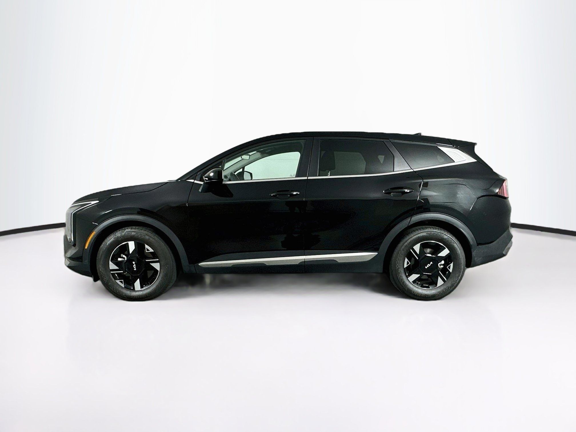 Used 2026 Kia Sportage LX FWD image 4