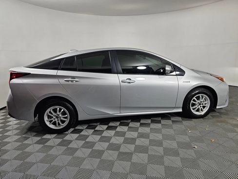 Used 2020 Toyota Prius XLE w/ Advanced Technology Package AWD/4WD image 8