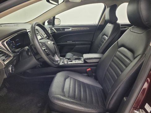 Used 2018 Ford Fusion SE w/ Fusion SE Technology Package FWD image 17