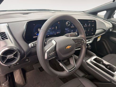 New 2026 Chevrolet Equinox EV LT FWD image 5