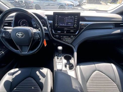 Used 2023 Toyota Camry SE FWD image 18