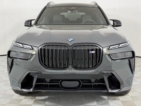 Used 2026 BMW X7 M60i AWD/4WD image 4
